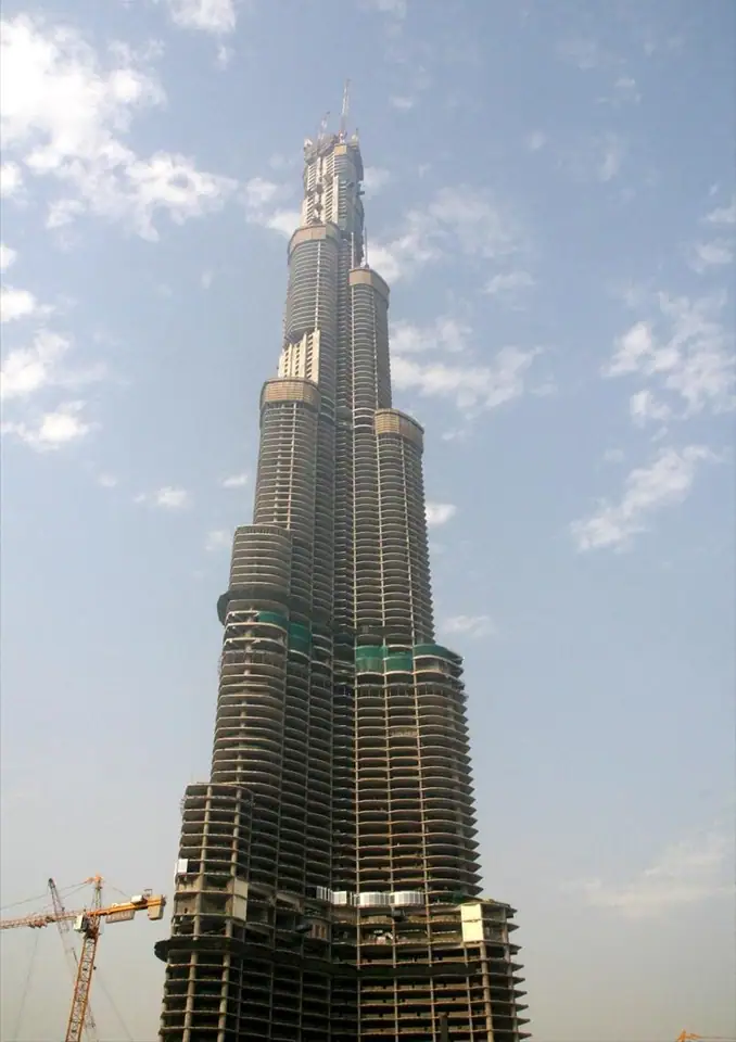 Burj Dubai under construction on 16 June 2007.