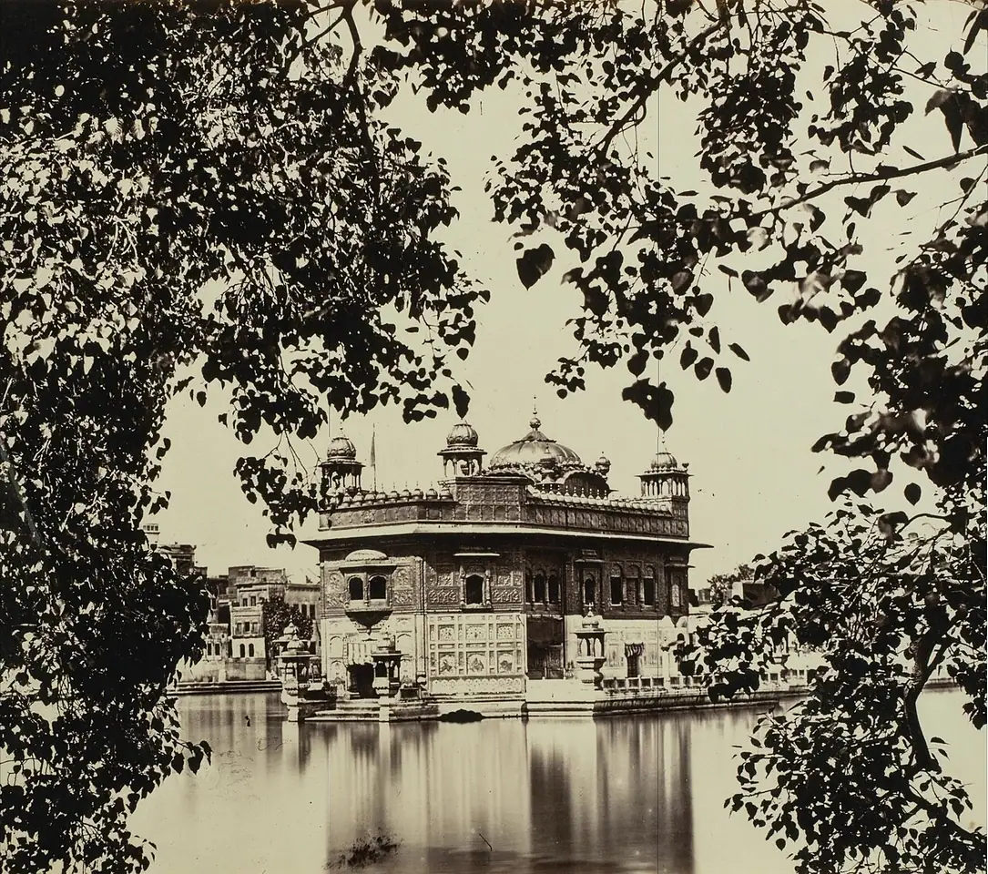 The Golden Temple photographed by Felice Beato around October 1859.